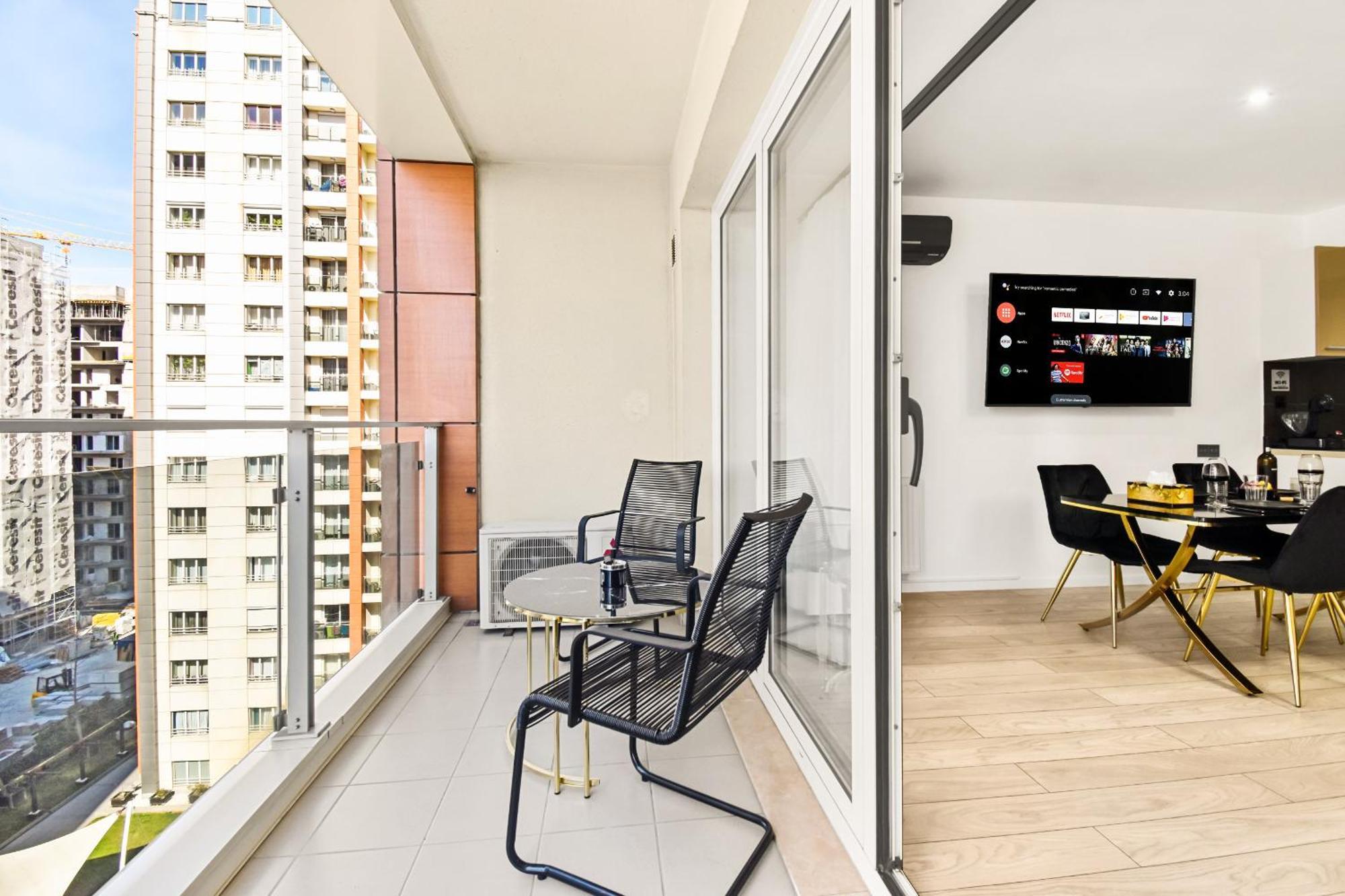 Central Studio With Balcony And Self Check-In Rh Living Boekarest Buitenkant foto